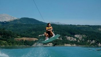 Wakeboard & Wakesurf & Wakeskate& Bouée tractée à Monteynard / Grenoble / Isère