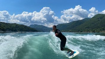 Wakeboard & Wakesurf & Wakefoil& Bouée tractée à Monteynard / Grenoble / Isère